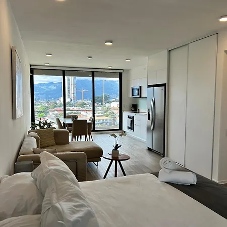 Bee Suites San Jose - Escalante